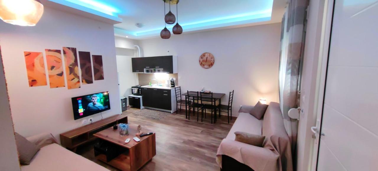 Theo Apartments 3 Artemida  Luaran gambar