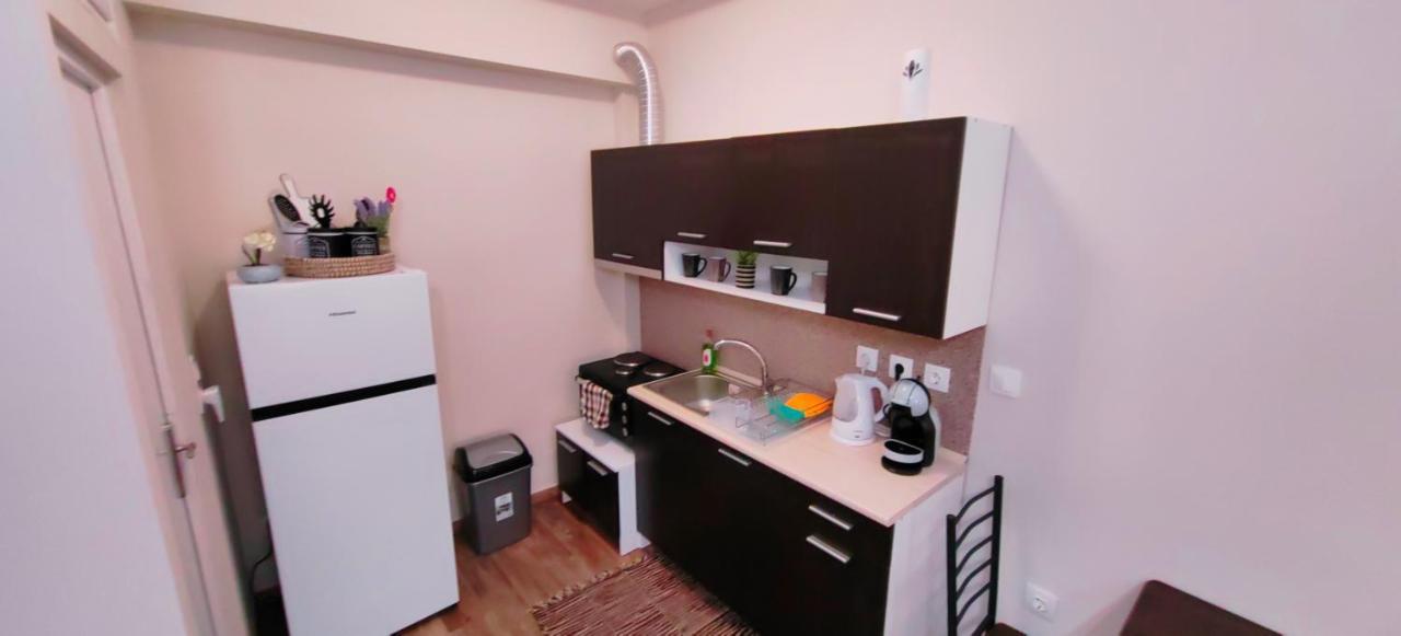 Theo Apartments 3 Artemida  Luaran gambar